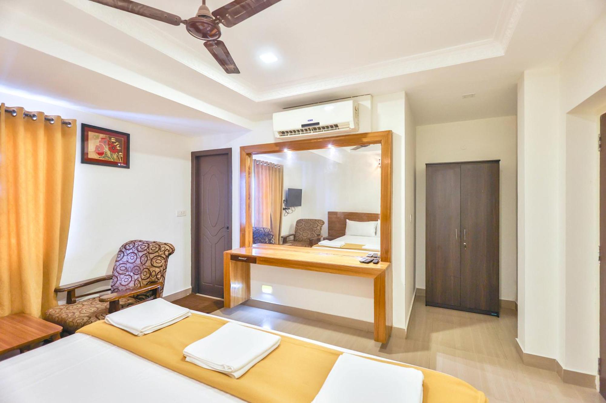 Hotel Golden Bliss Ποντισερί Εξωτερικό φωτογραφία