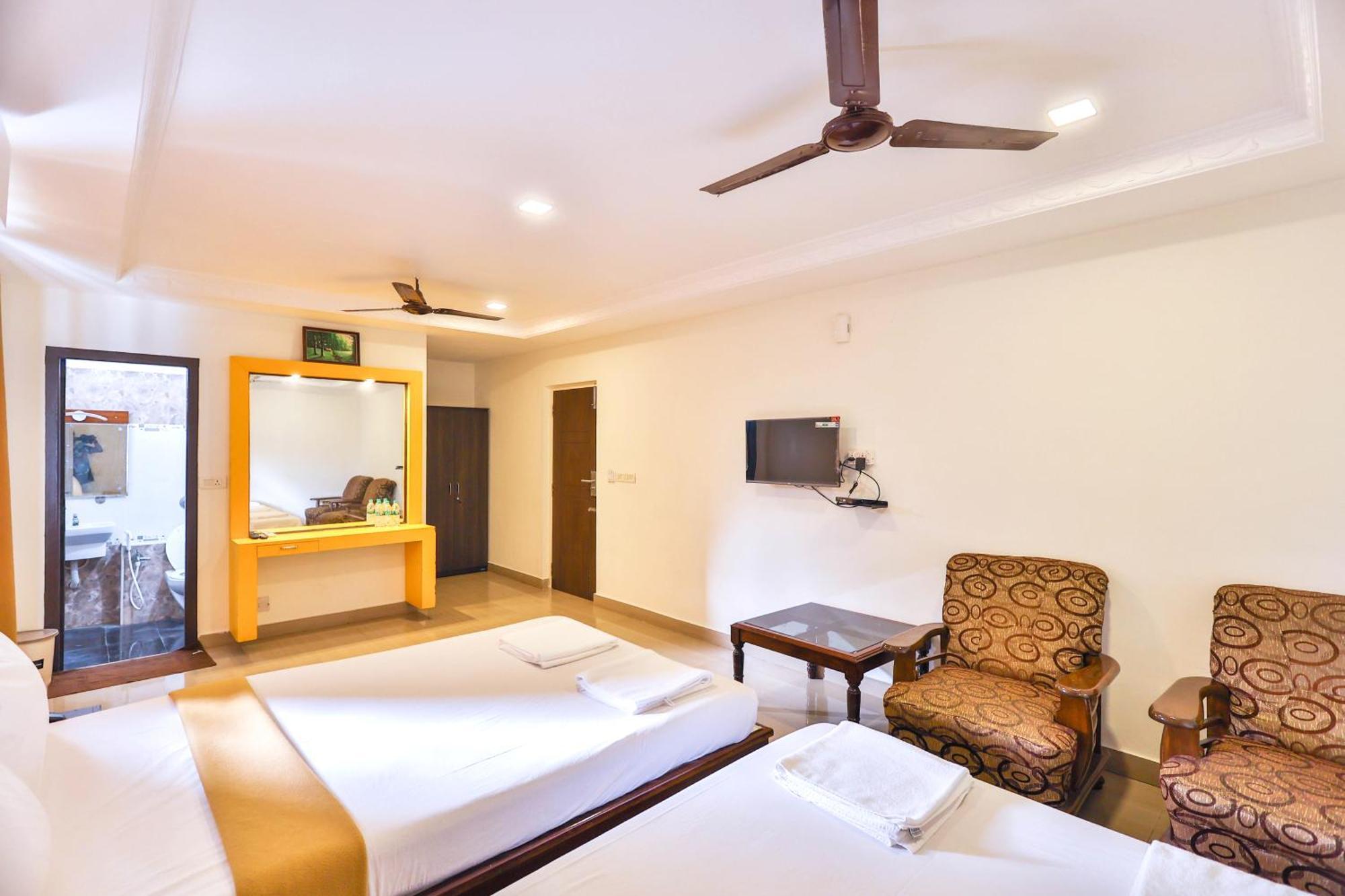 Hotel Golden Bliss Ποντισερί Εξωτερικό φωτογραφία