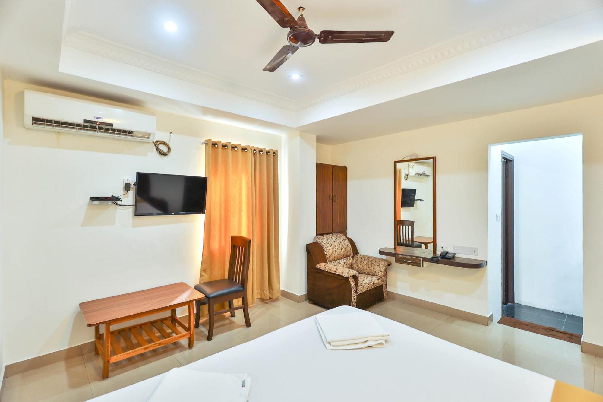 Hotel Golden Bliss Ποντισερί Εξωτερικό φωτογραφία